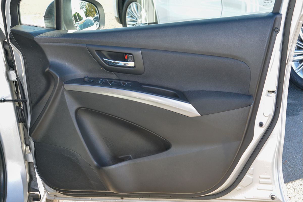 2023 Suzuki S-Cross JYB