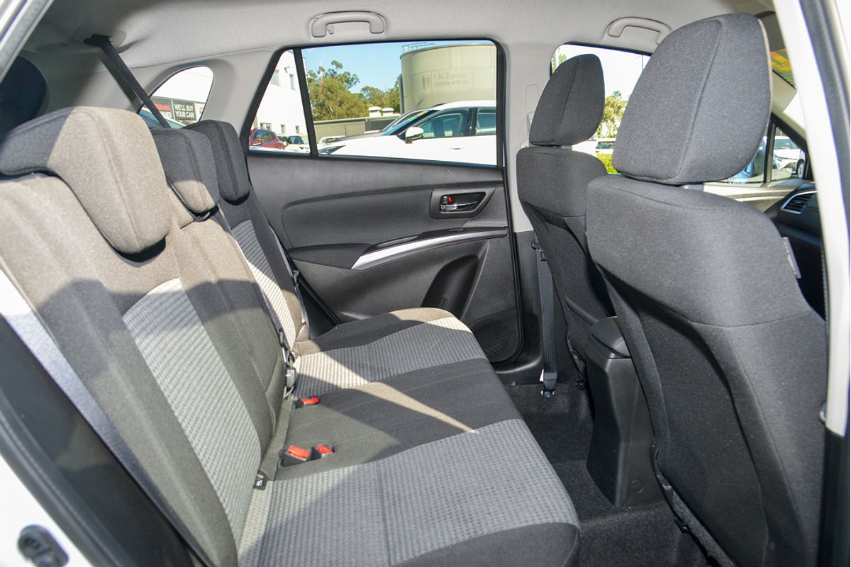 2023 Suzuki S-Cross JYB