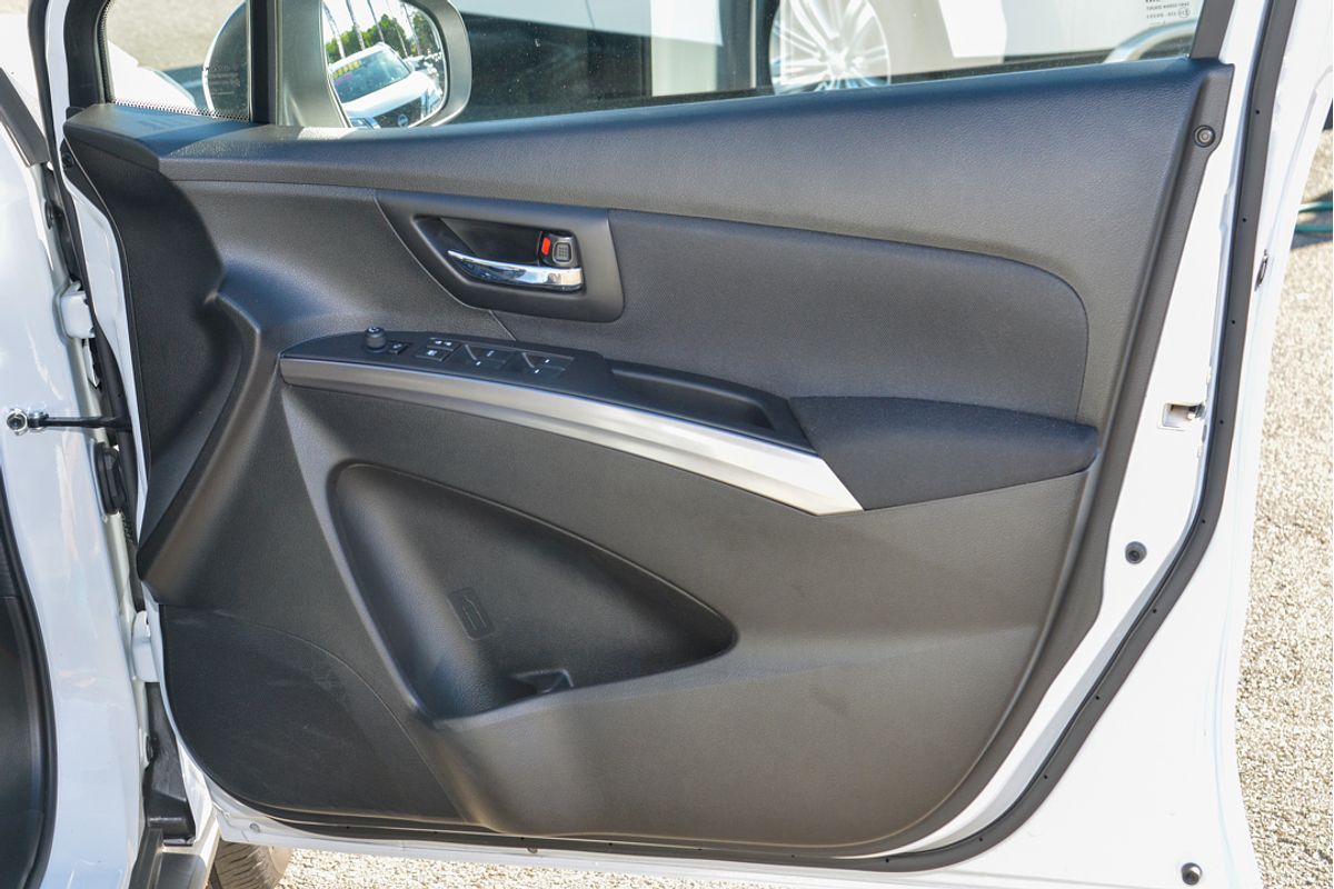 2023 Suzuki S-Cross JYB