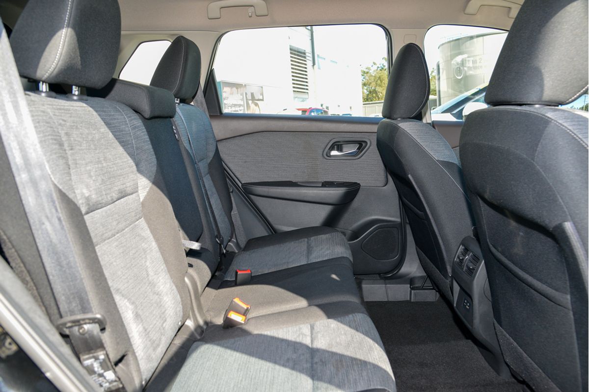 2023 Nissan X-TRAIL ST T33