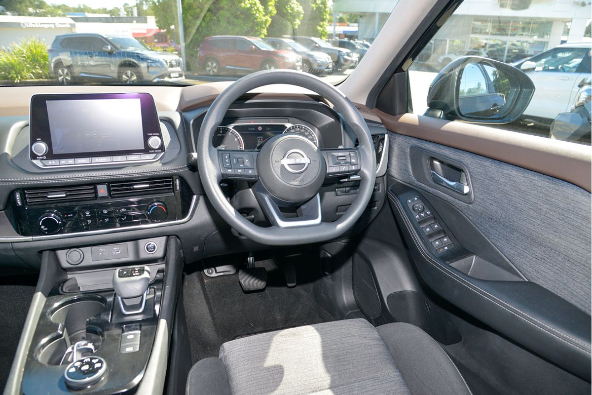 2023 Nissan X-TRAIL ST T33