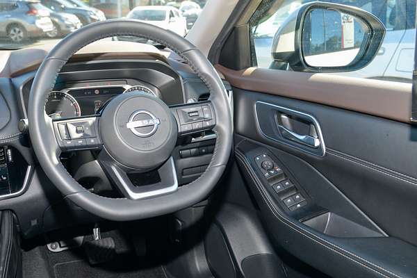 2024 Nissan X-TRAIL ST-L T33