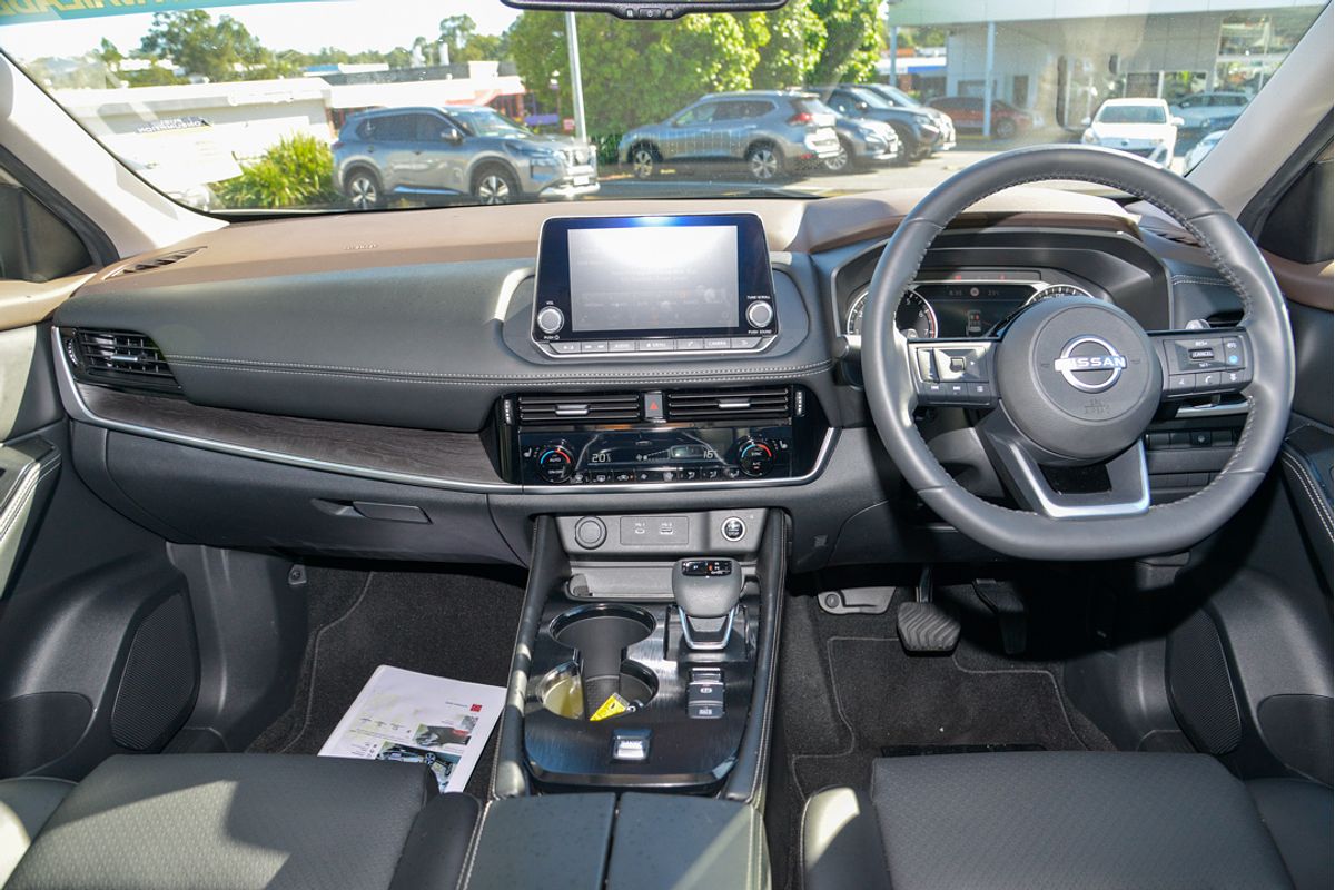 2024 Nissan X-TRAIL ST-L T33