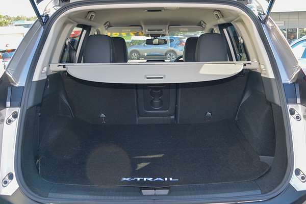 2024 Nissan X-TRAIL ST-L T33