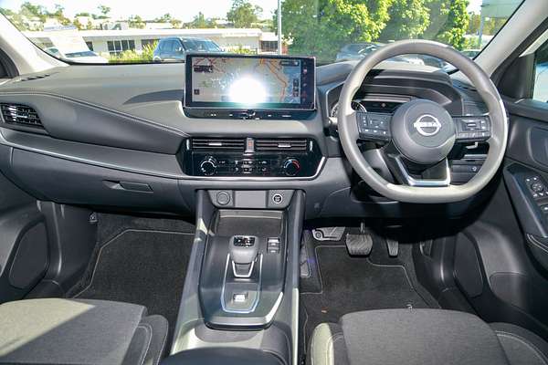 2024 Nissan QASHQAI ST+ J12