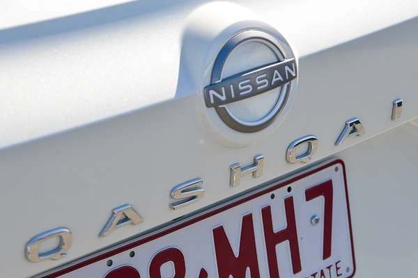 2024 Nissan QASHQAI ST+ J12
