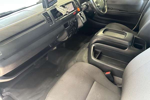 2018 Toyota Hiace Commuter KDH223R