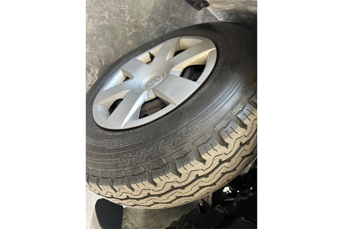 2018 Toyota Hiace Commuter KDH223R
