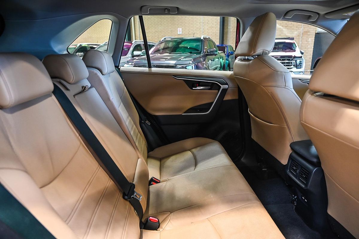 2021 Toyota RAV4 Cruiser AXAH52R