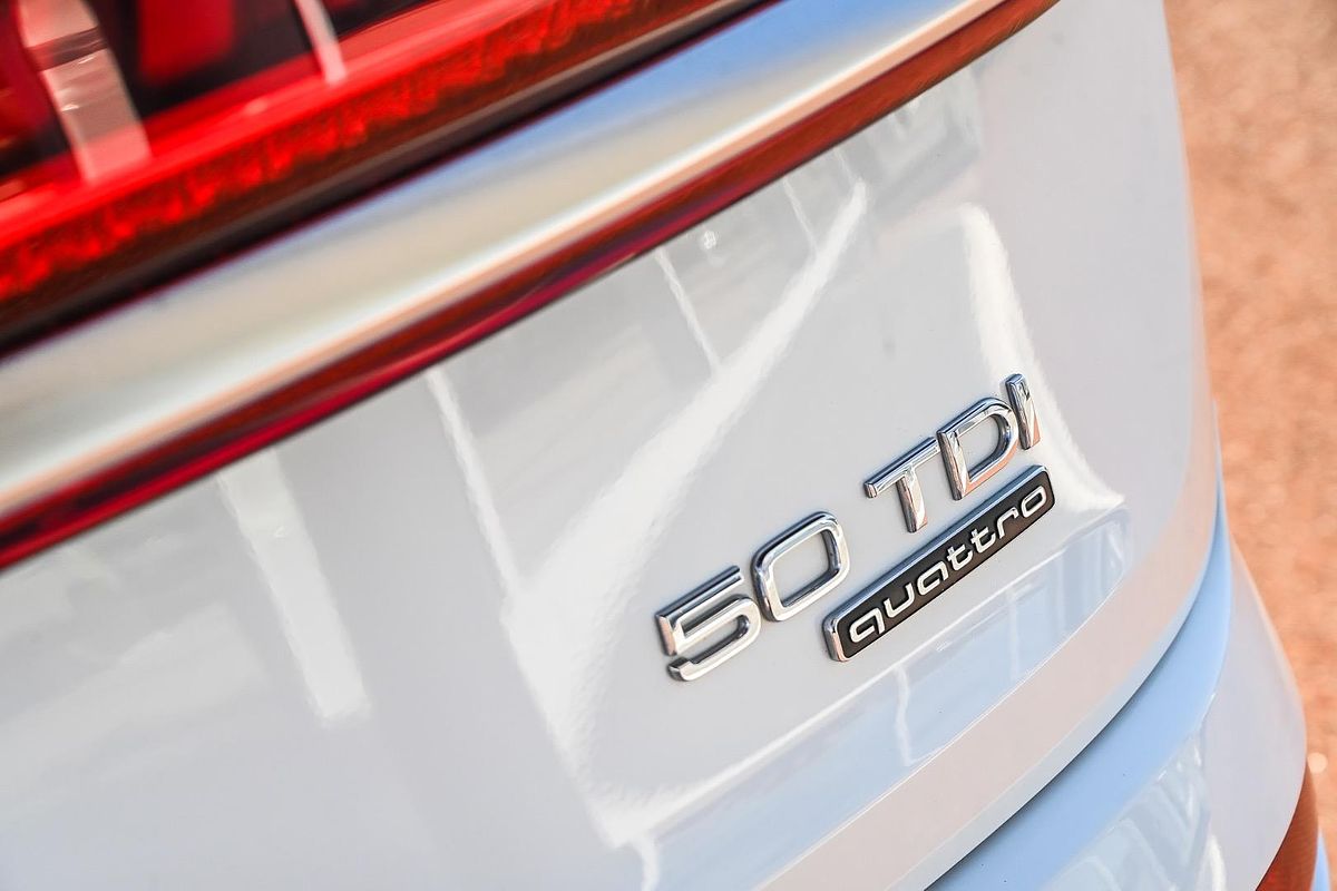 2020 Audi Q7 50 TDI S line 4M