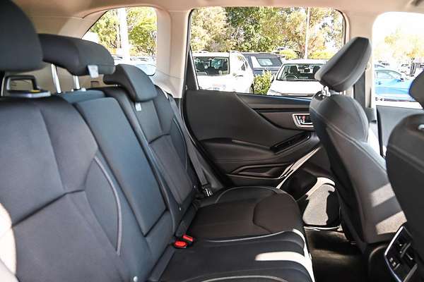 2024 Subaru Forester 2.5i S5