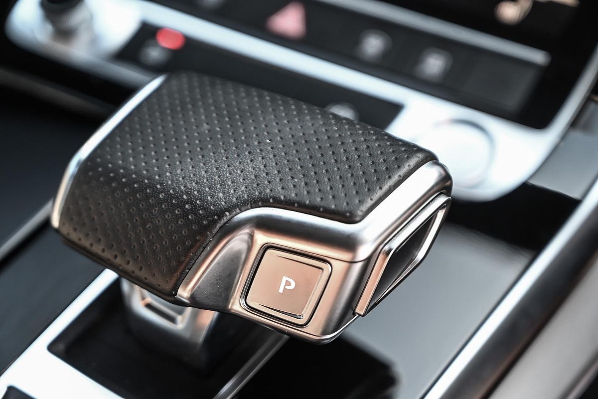 2020 Audi Q7 50 TDI S line 4M