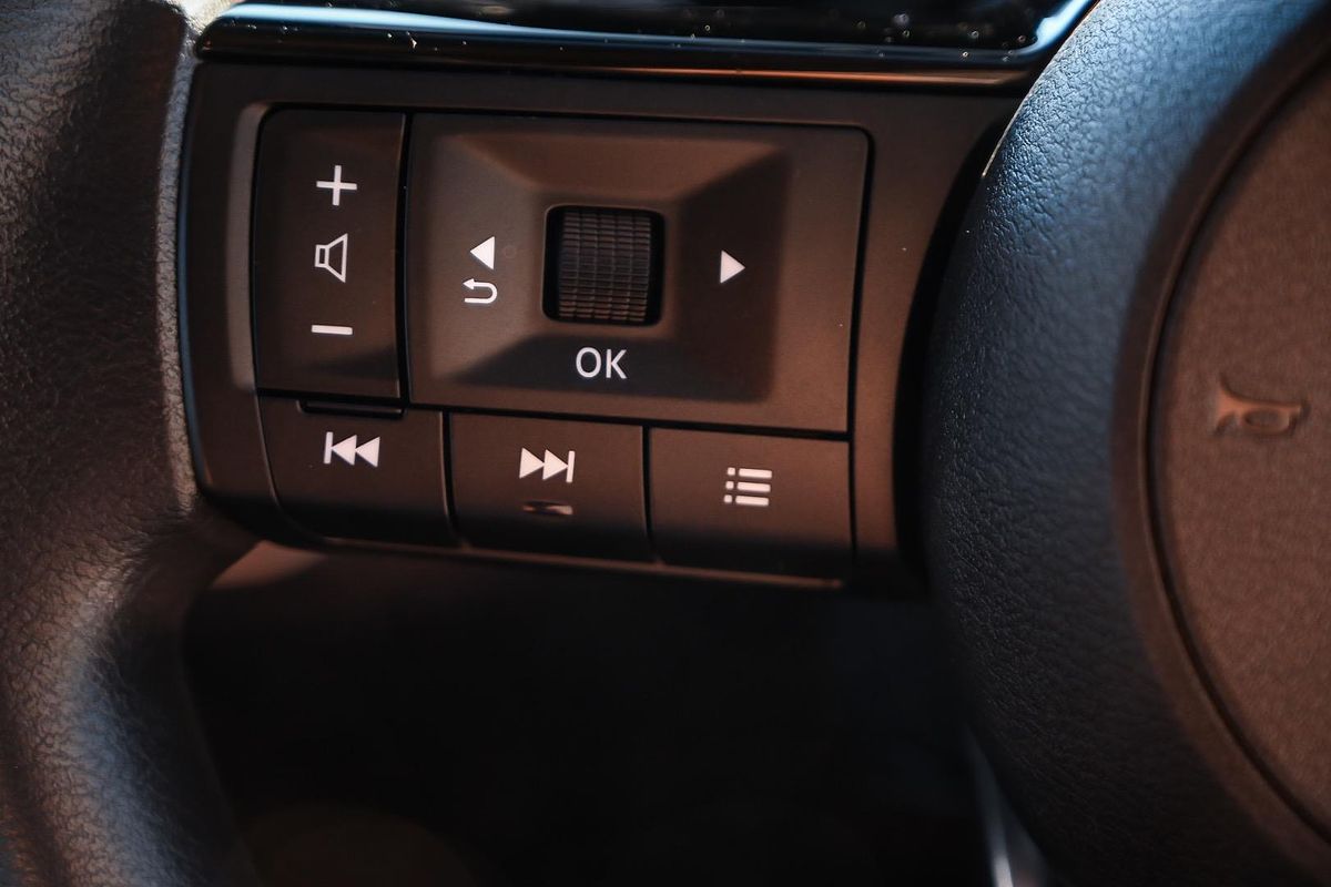 2024 Nissan X-TRAIL ST T33