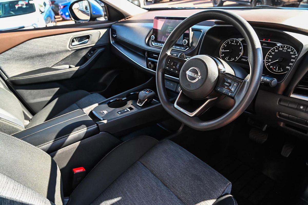 2024 Nissan X-TRAIL ST T33