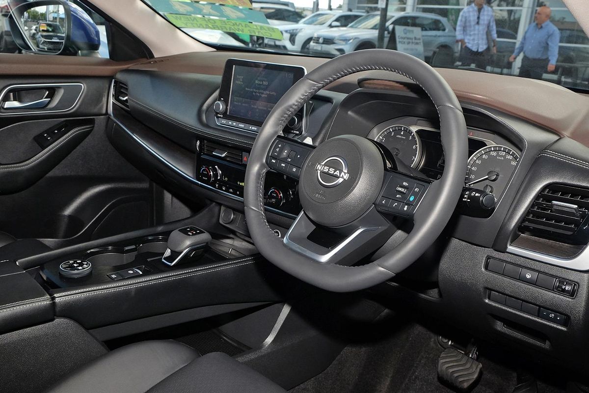2024 Nissan X-TRAIL ST-L T33