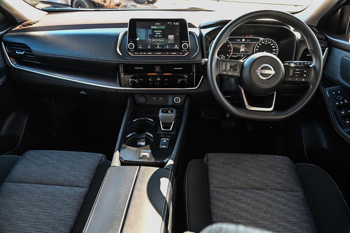 2024 Nissan X-TRAIL ST T33