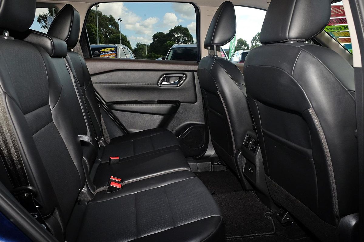 2024 Nissan X-TRAIL ST-L T33