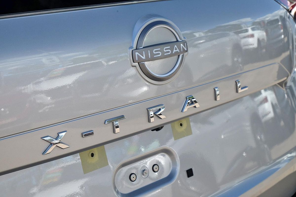 2024 Nissan X-TRAIL ST-L T33