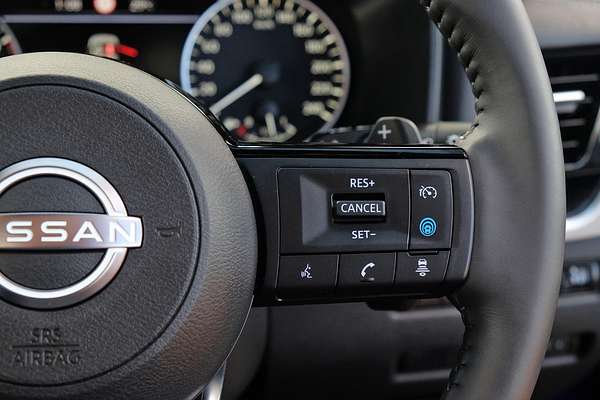 2024 Nissan X-TRAIL ST-L T33