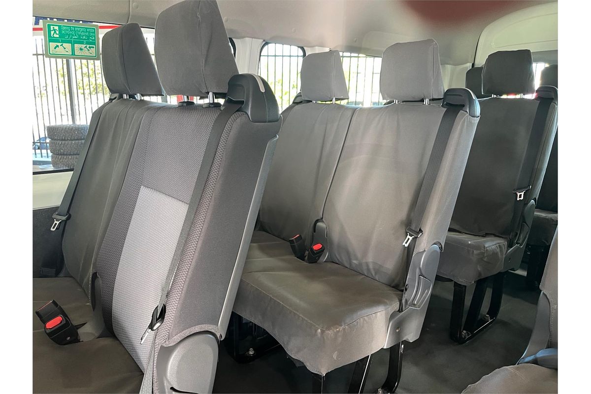 2020 Toyota Hiace Commuter GDH322R