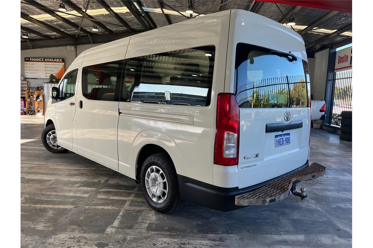 2020 Toyota Hiace Commuter GDH322R