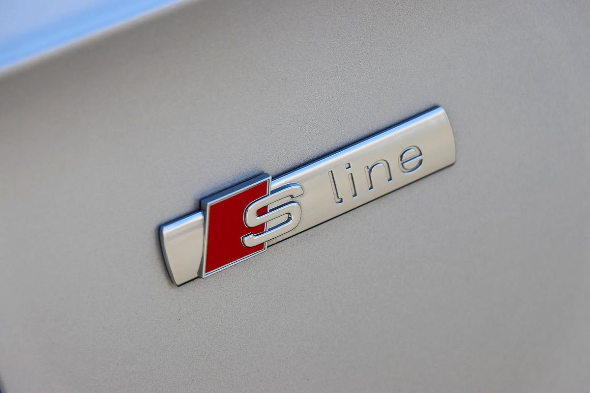 2020 Audi A3 35 TFSI S line plus 8V