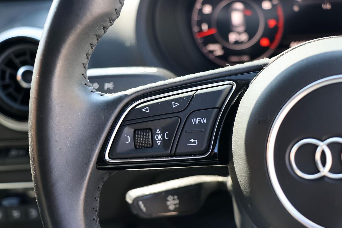 2020 Audi A3 35 TFSI S line plus 8V