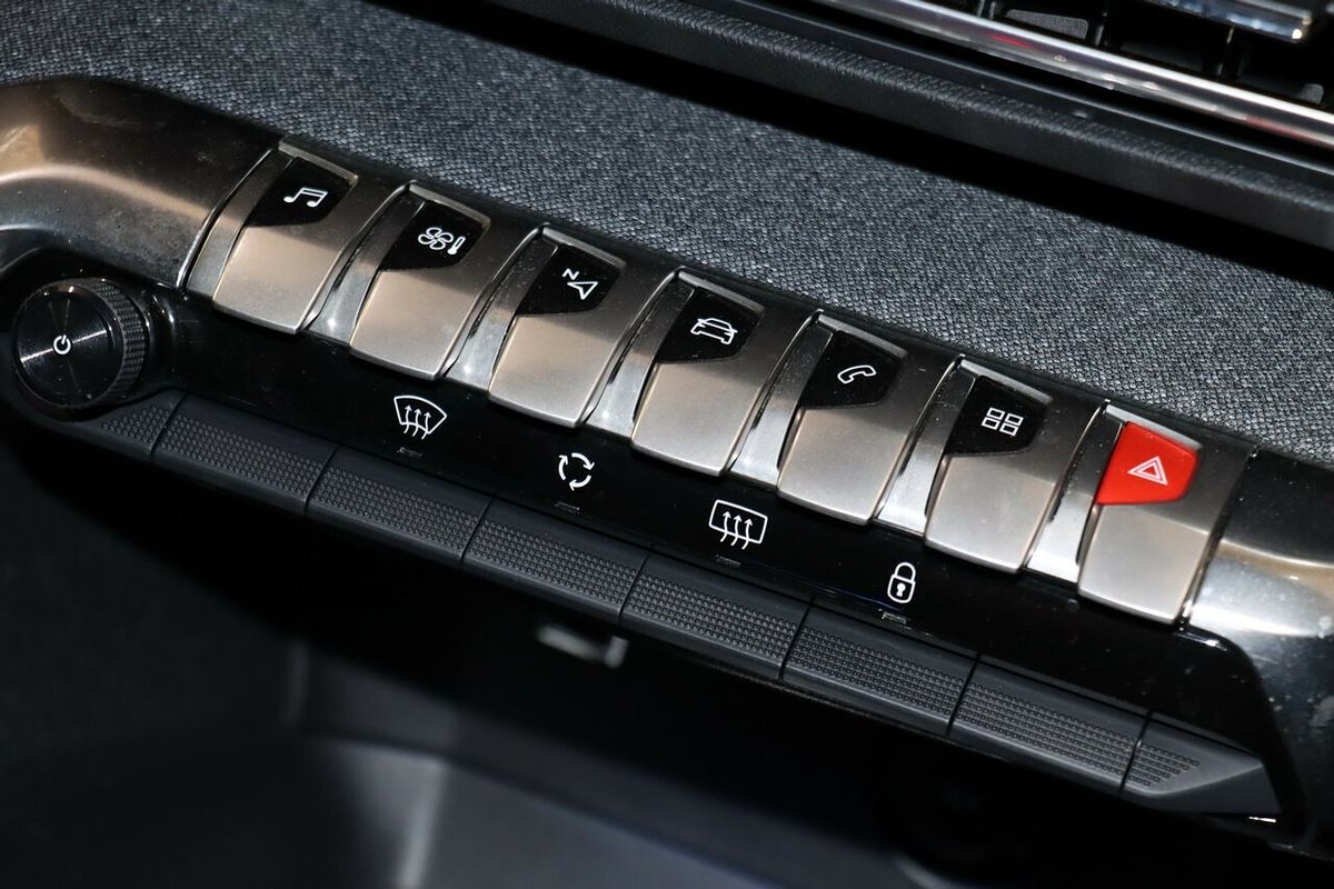 2021 Peugeot 3008 Allure P84