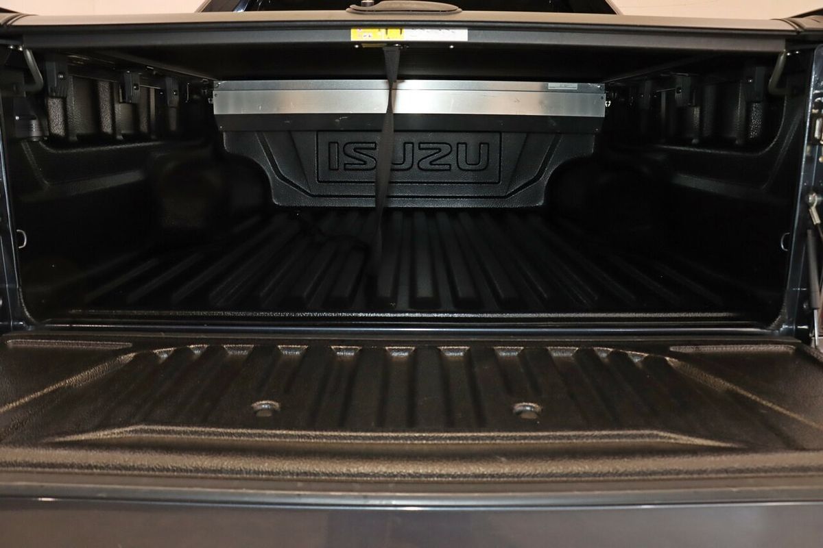 2022 Isuzu D-MAX X-TERRAIN 4X4