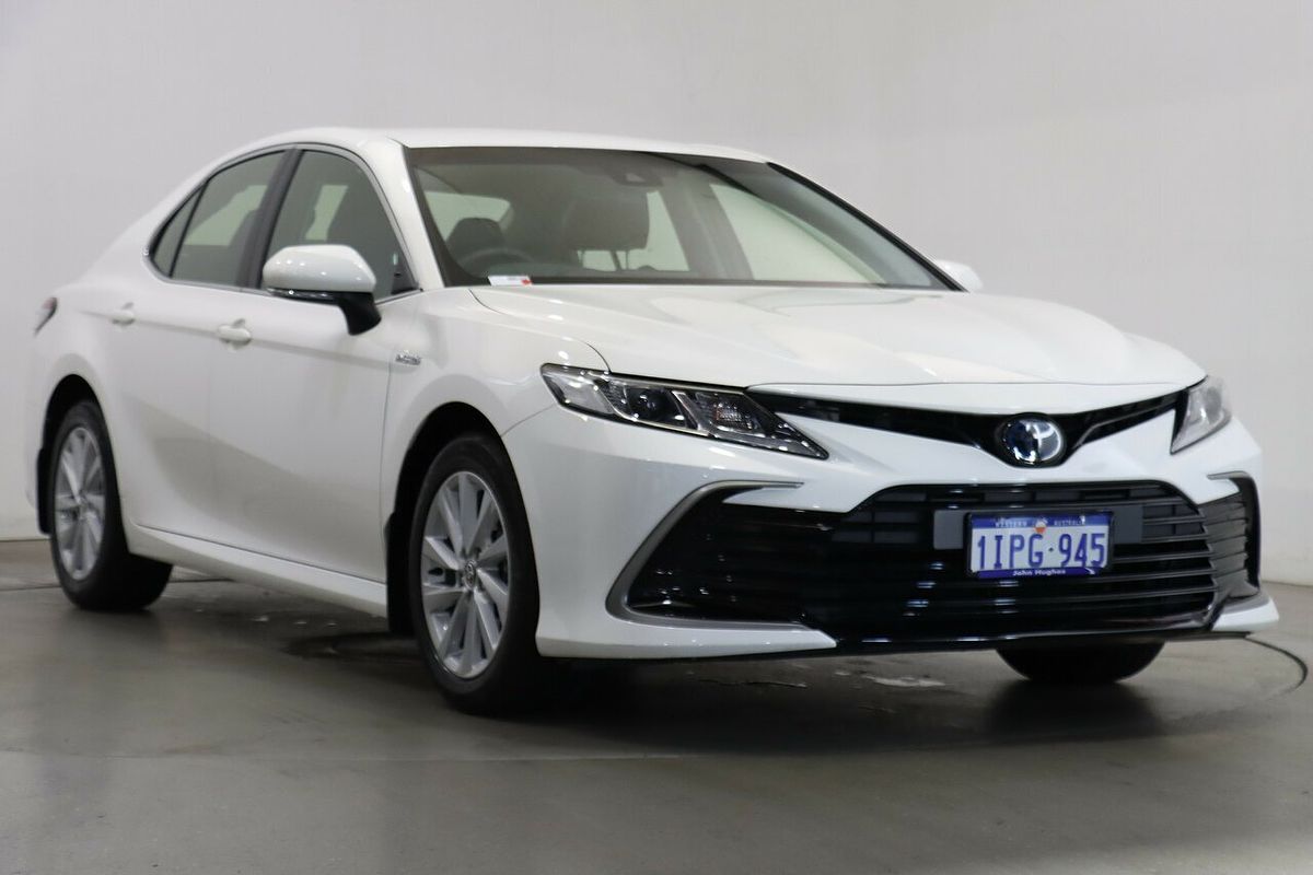 2021 Toyota Camry Ascent AXVH70R