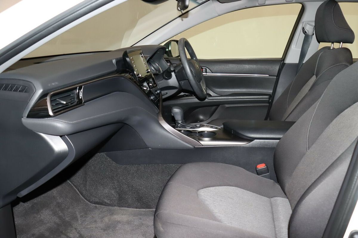 2021 Toyota Camry Ascent AXVH70R