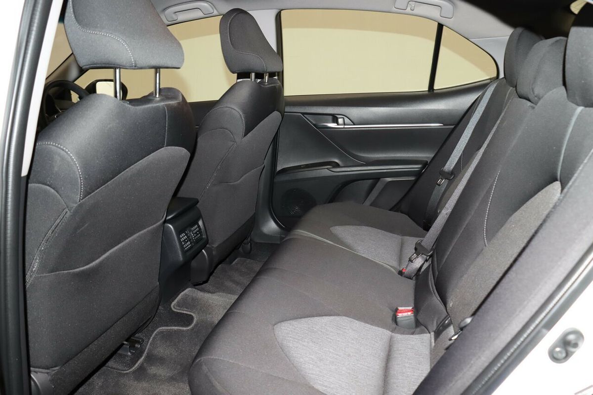 2021 Toyota Camry Ascent AXVH70R