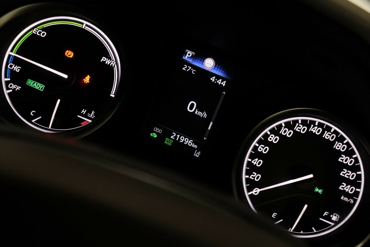 2021 Toyota Camry Ascent AXVH70R
