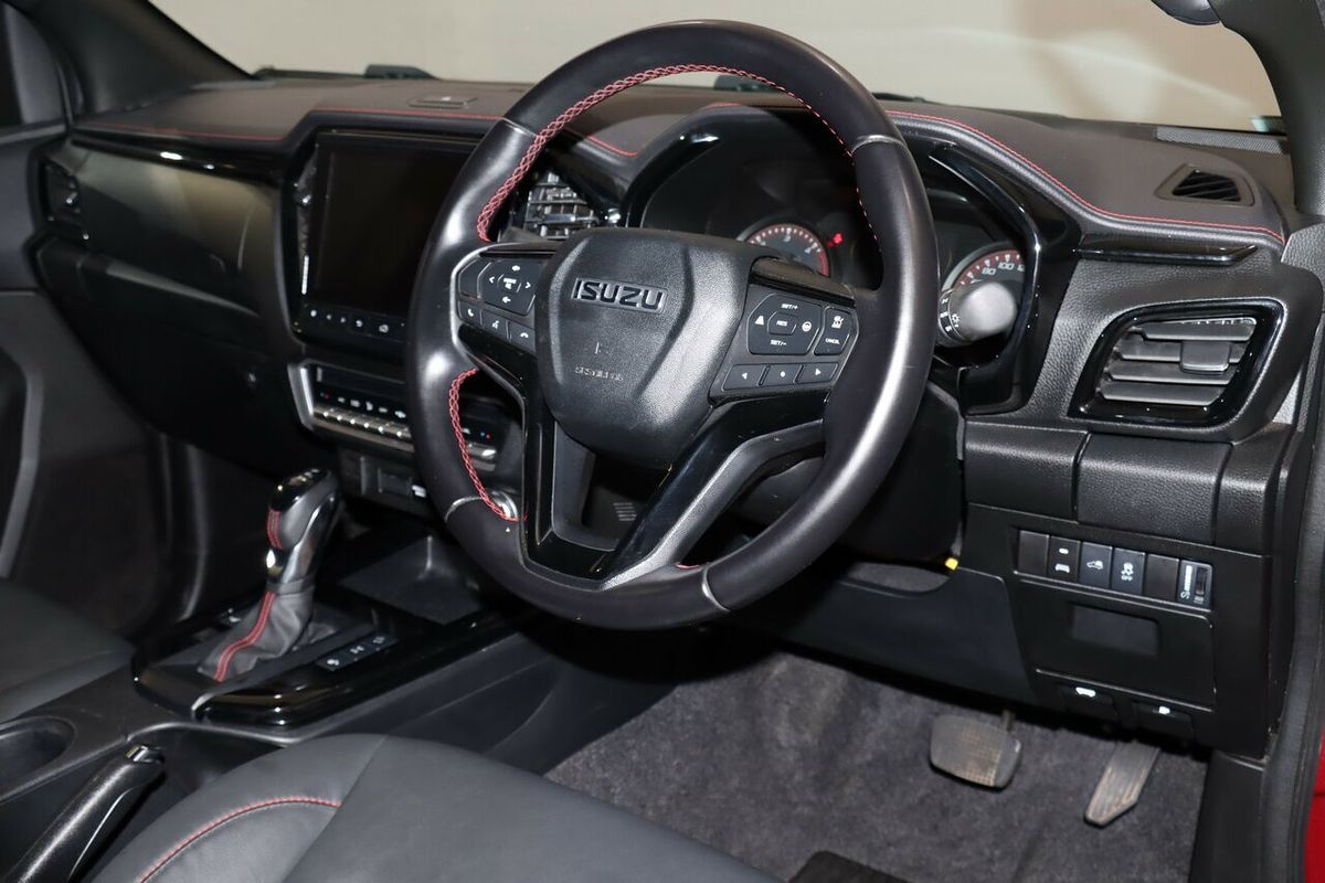 2024 Isuzu D-MAX X-TERRAIN 4X4