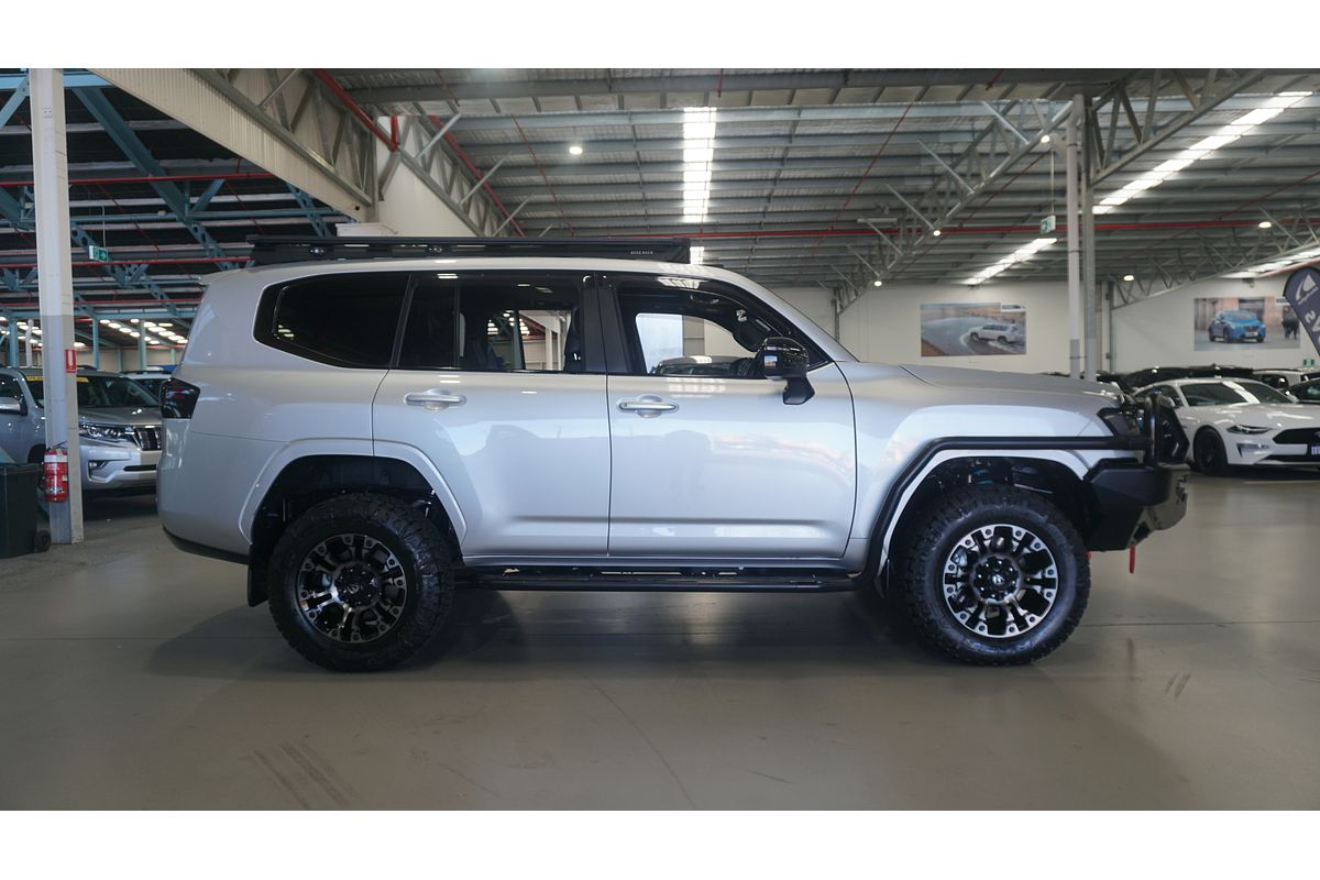 2022 Toyota Landcruiser VX FJA300R