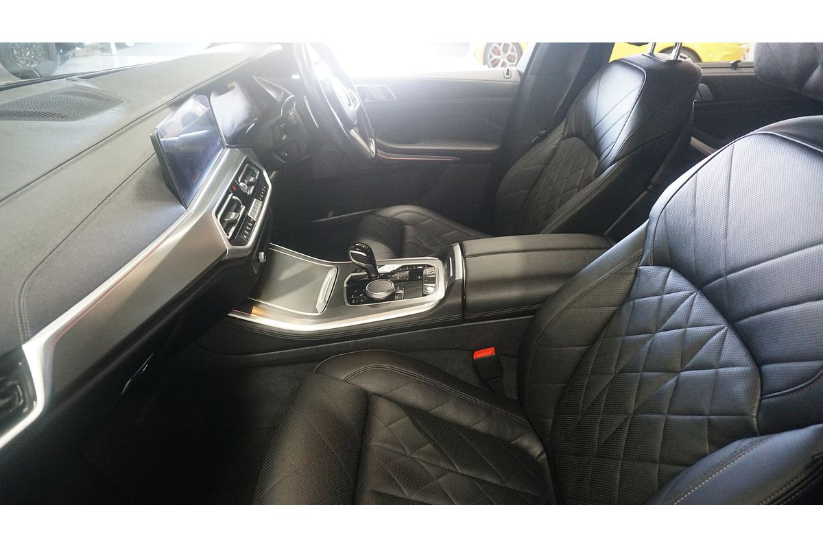 2022 BMW X5 xDrive30d M Sport G05