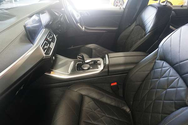 2022 BMW X5 xDrive30d M Sport G05