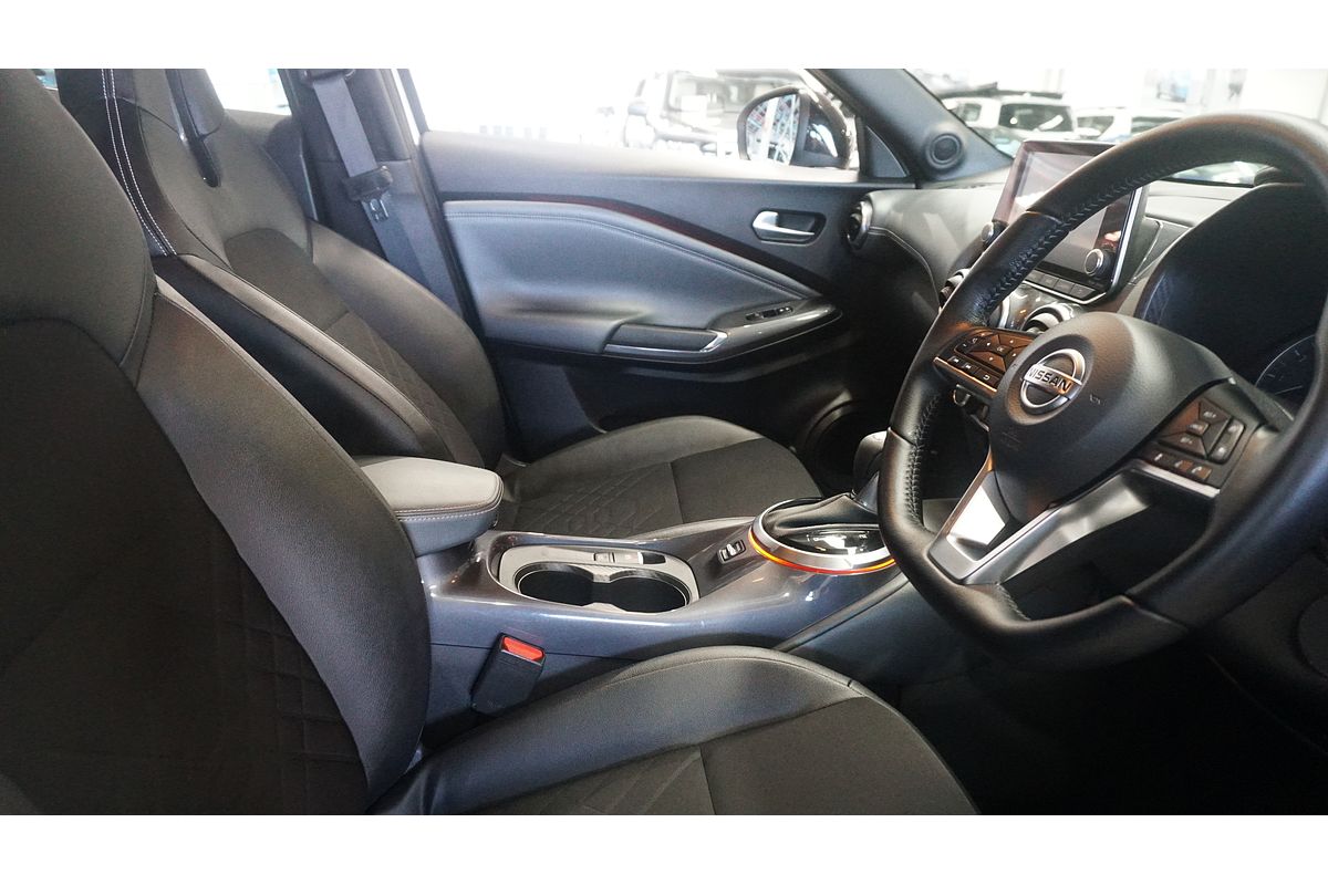 2020 Nissan JUKE ST-L F16