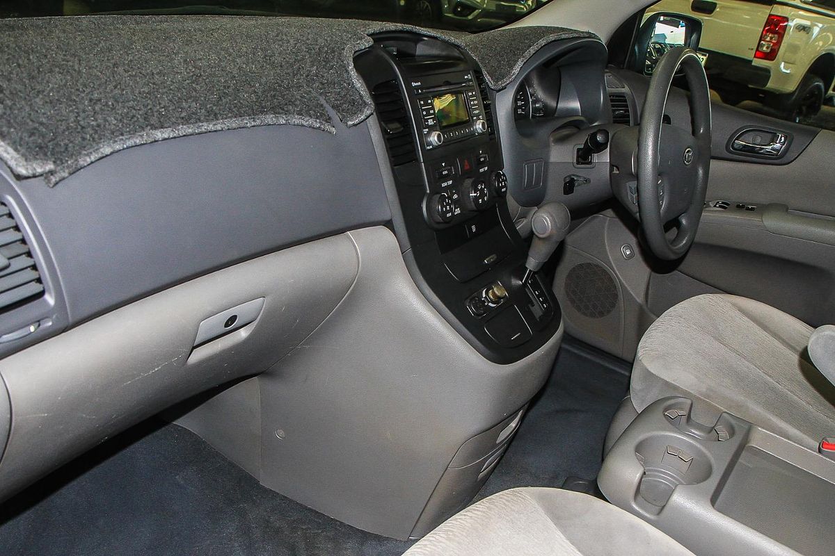 2012 Kia Grand Carnival Si VQ