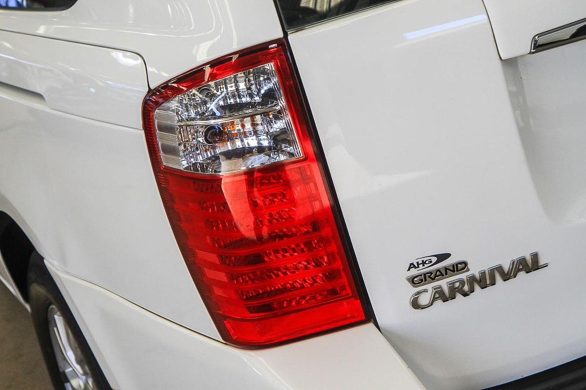 2012 Kia Grand Carnival Si VQ