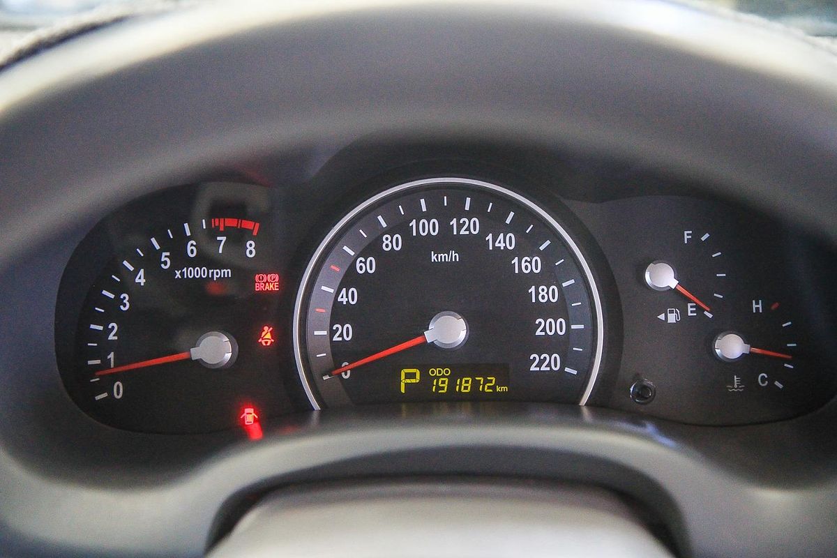 2012 Kia Grand Carnival Si VQ