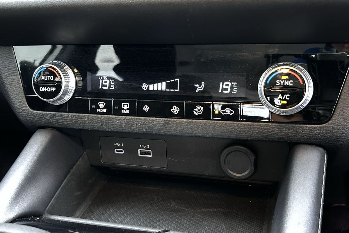 2023 Mitsubishi Outlander ES ZM