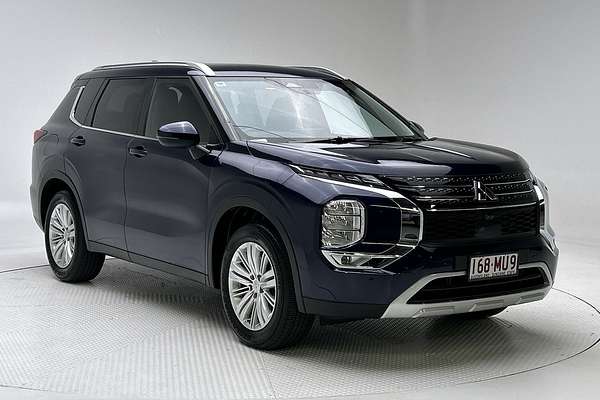 2023 Mitsubishi Outlander LS ZM