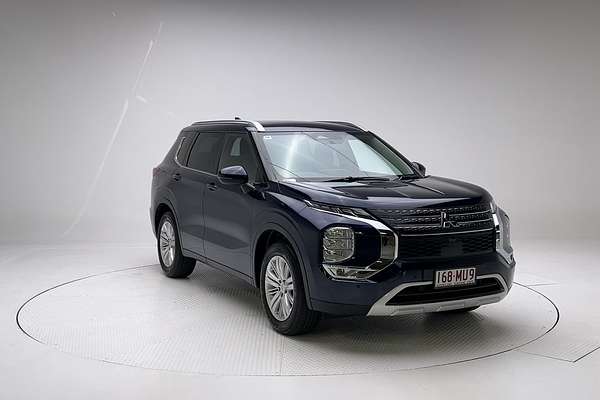 2023 Mitsubishi Outlander LS ZM