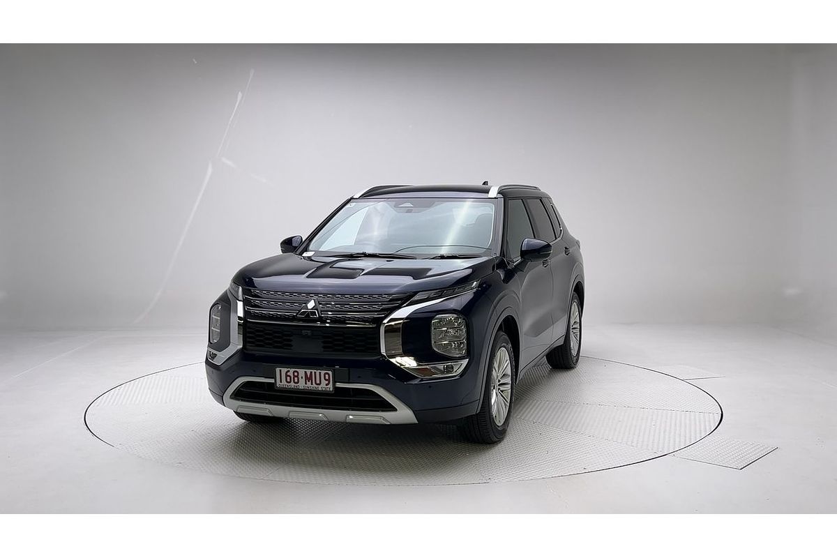 2023 Mitsubishi Outlander LS ZM