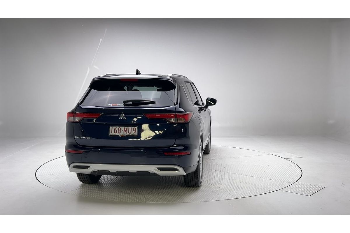 2023 Mitsubishi Outlander LS ZM