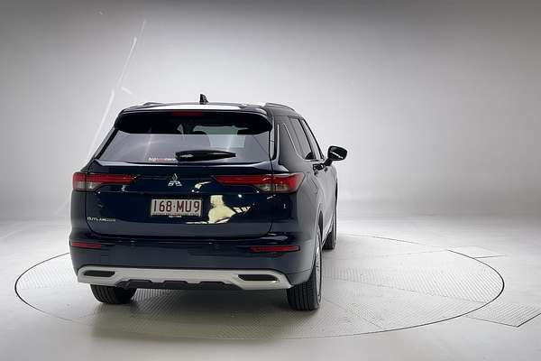 2023 Mitsubishi Outlander LS ZM