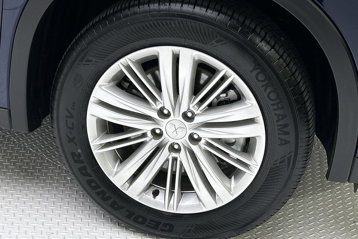 2023 Mitsubishi Outlander LS ZM