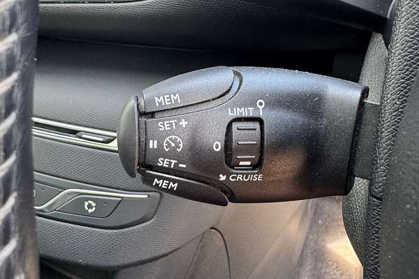 2017 Peugeot 308 Allure T9