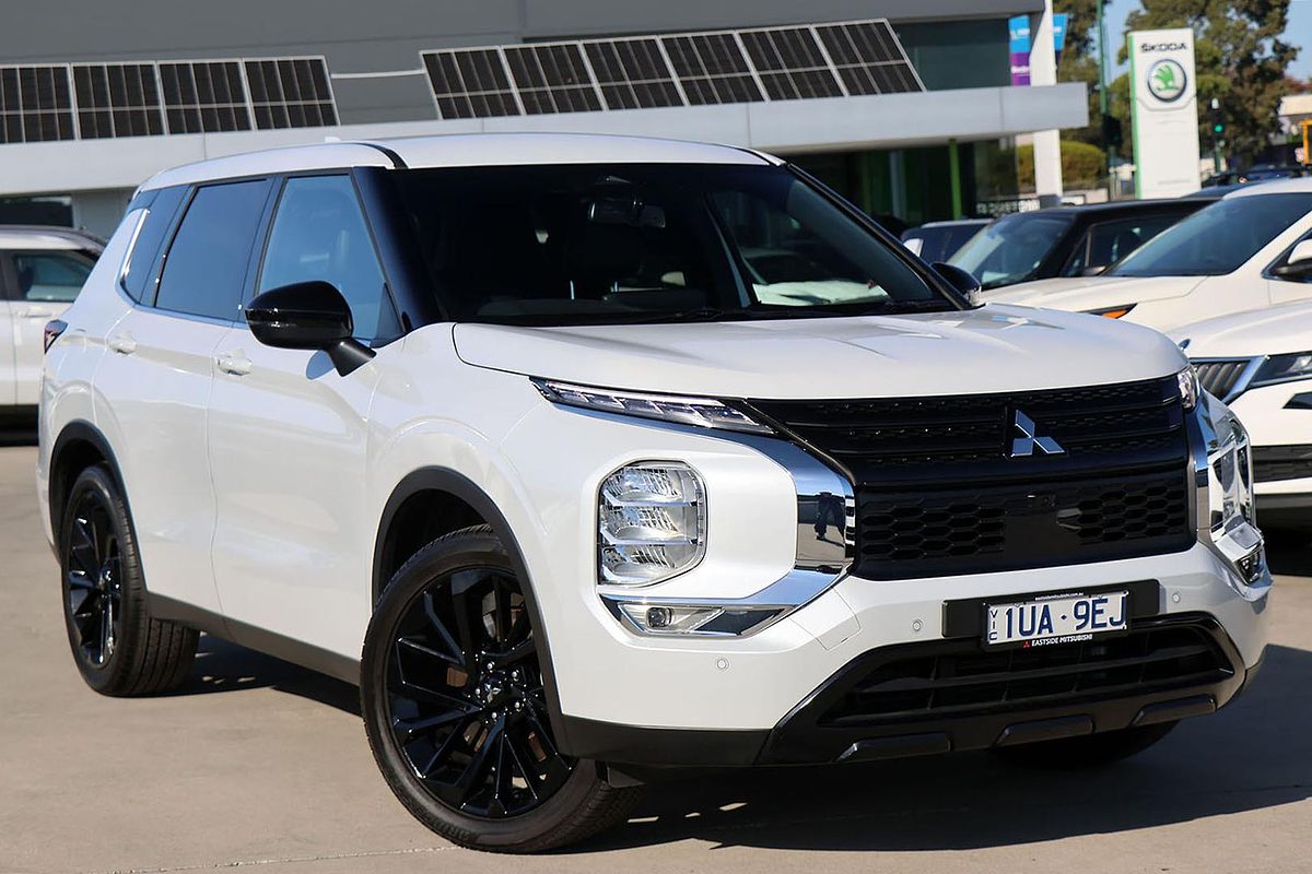 2024 Mitsubishi Outlander Black Edition ZM